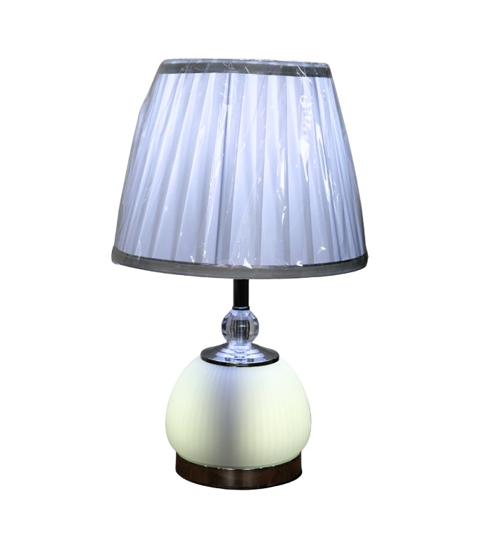 Lámpara Decorativa Plateada 110V  